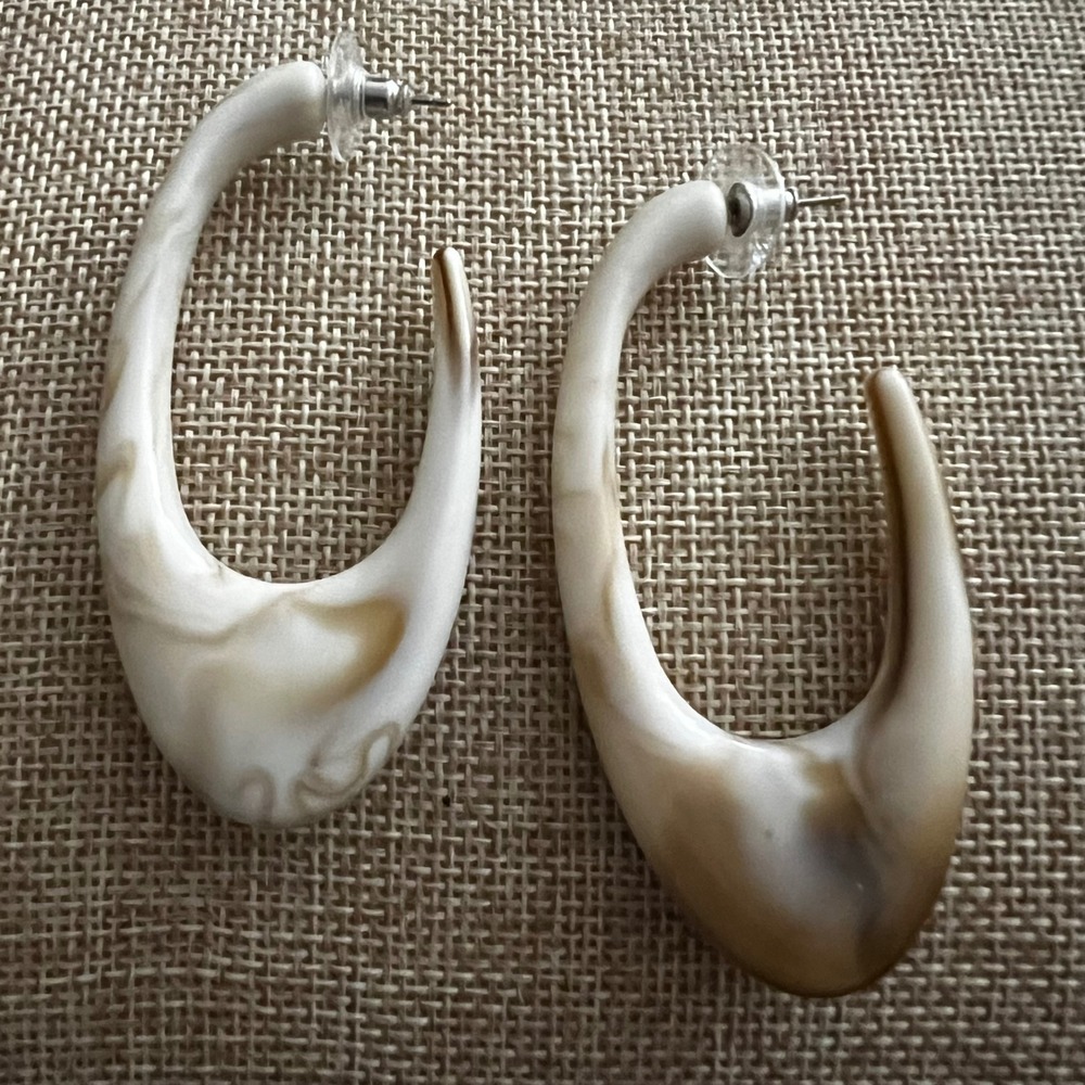 Cream‎ Tan Marbled Resin Hoop Earrings Lightweight Statement 2.5" Cottagecore
